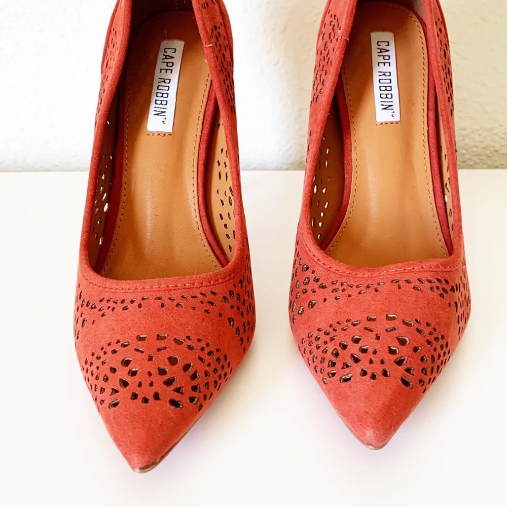 Cape Robbin Priscilla Perforated Red Heels Size 7.5